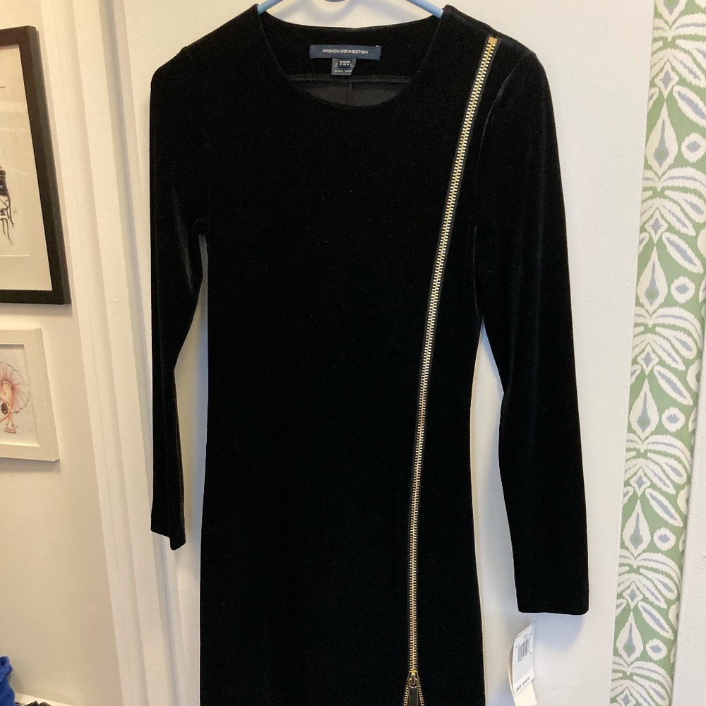French Connection Black Velvet Dress- TAG ON - Picture 2 of 4